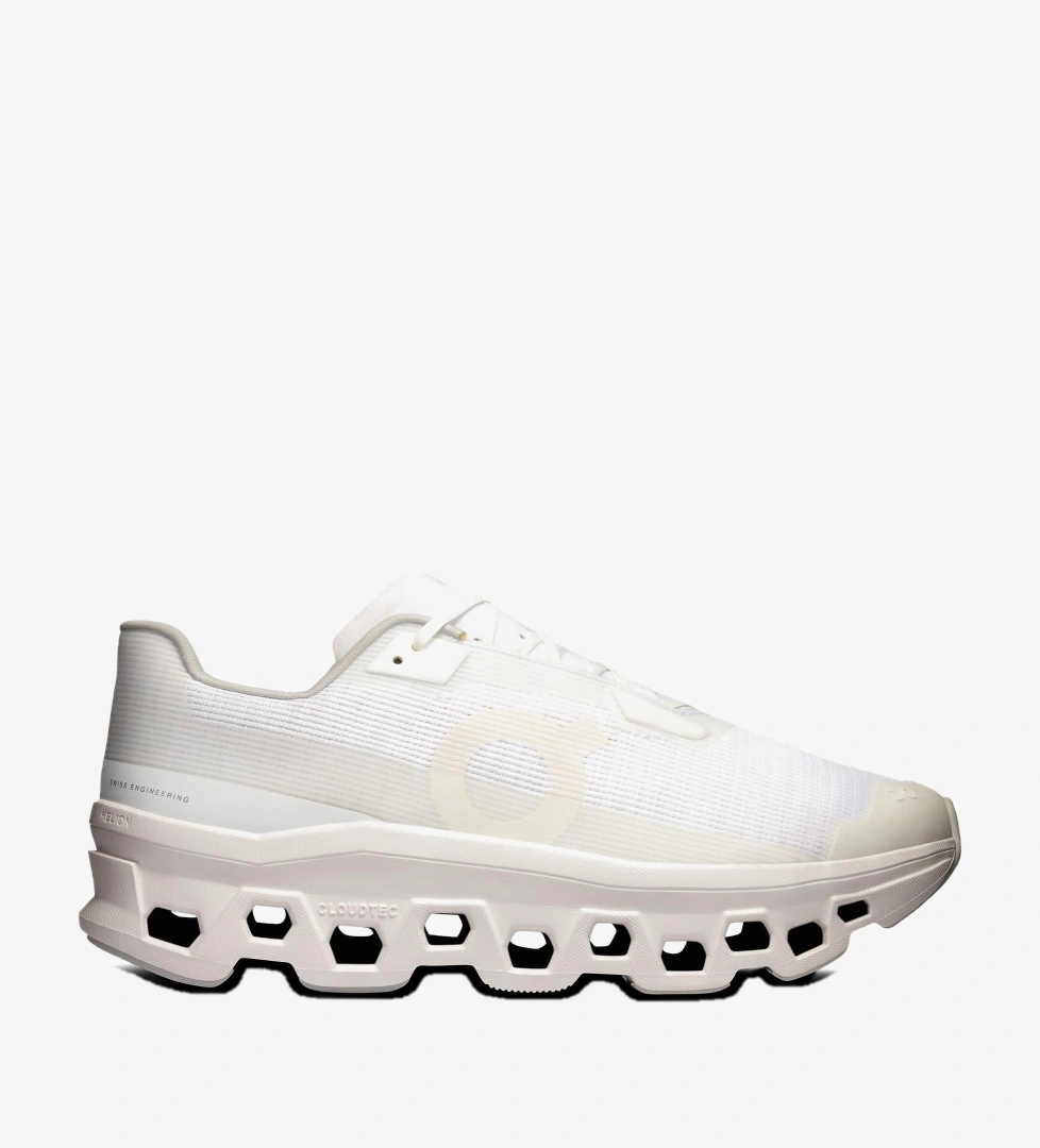 On Running Siyah On Running Cloudmonster 334