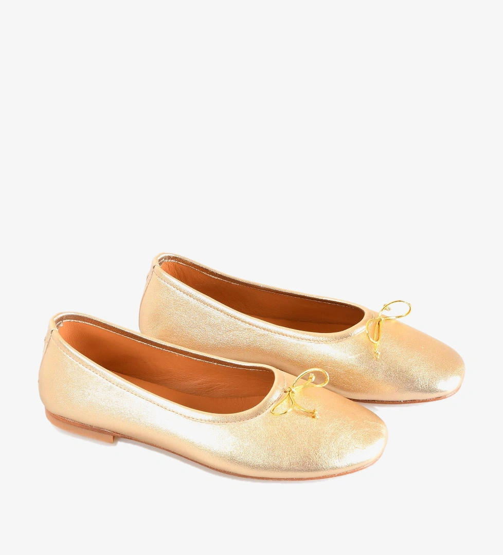 Flower Dore Flower Dore Deri