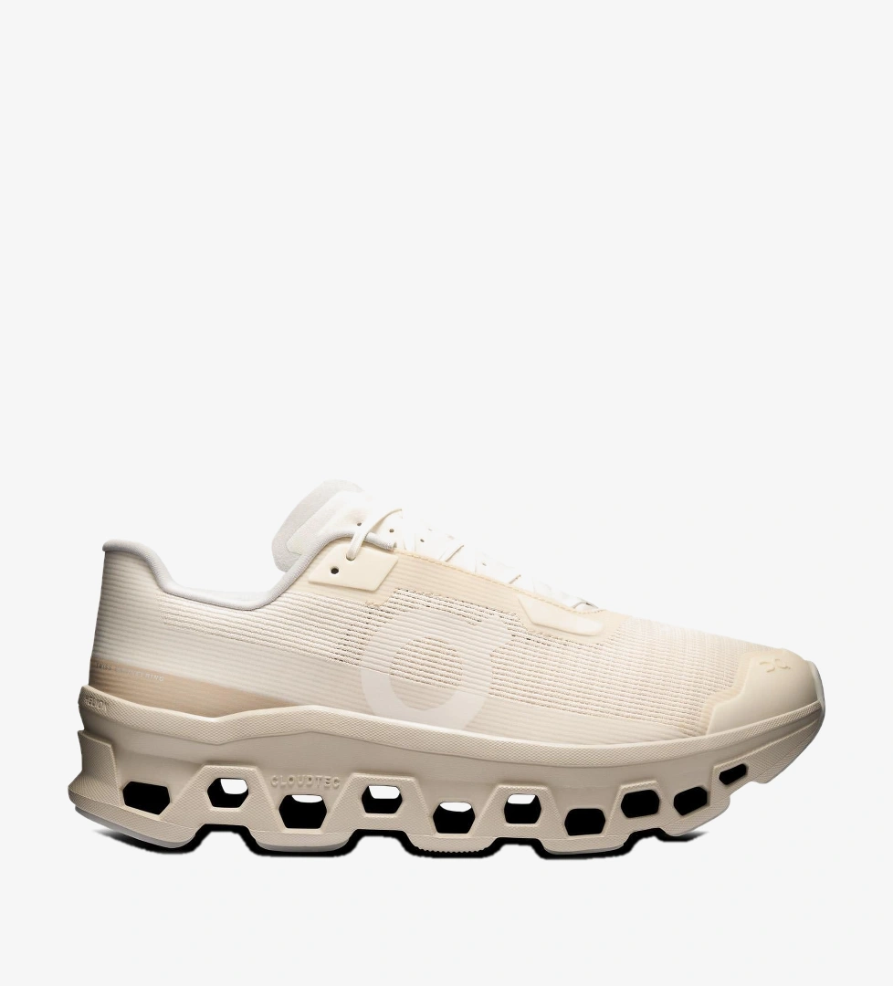 On Running Siyah On Running Cloudmonster 334