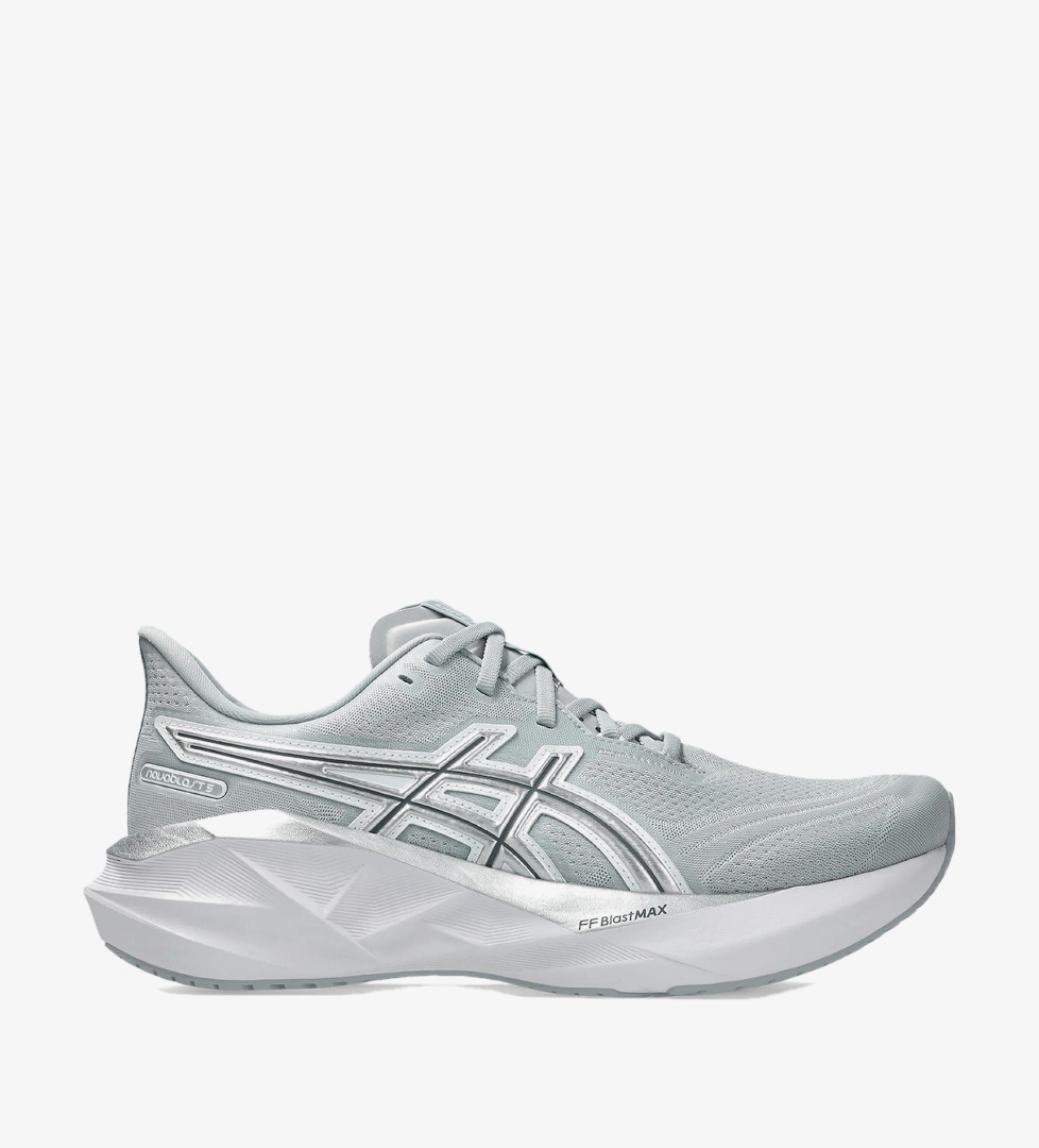 Asics Gri Asics Novablast 5