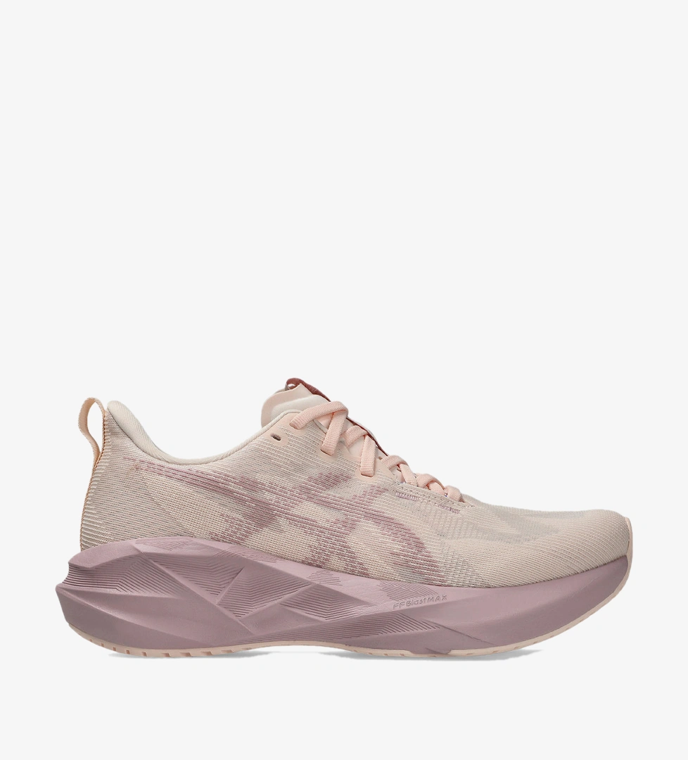 Asics Pembe Asics Novablast 5