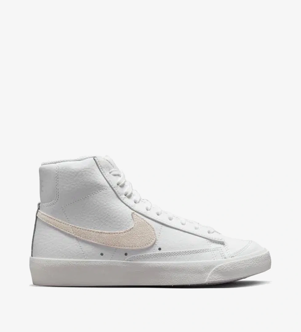 Nike Blazer Mid '77 Kadın Beyaz Spor Ayakkabı