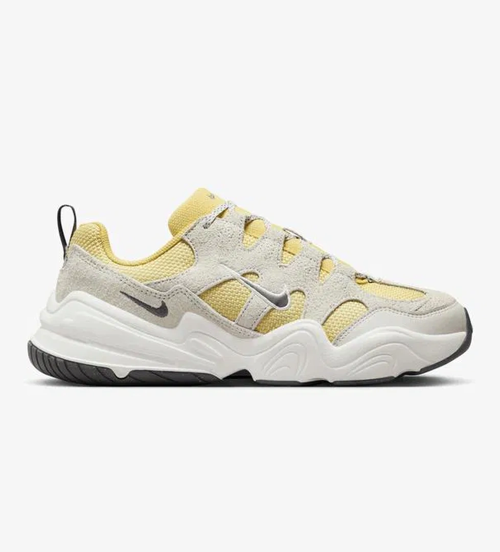 Nike Tech Hera Kadın Sarı Spor Ayakkabı - Görsel 1