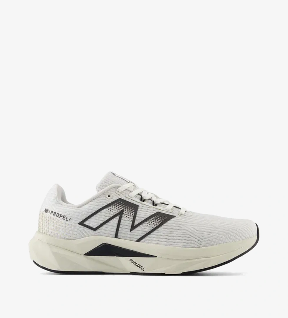 New Balance FuelCell Propel v5 Erkek Beyaz Spor Ayakkabı