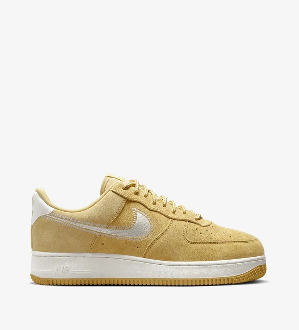 Nike Air Force 1 '07 LV8 Erkek Sarı Sneaker