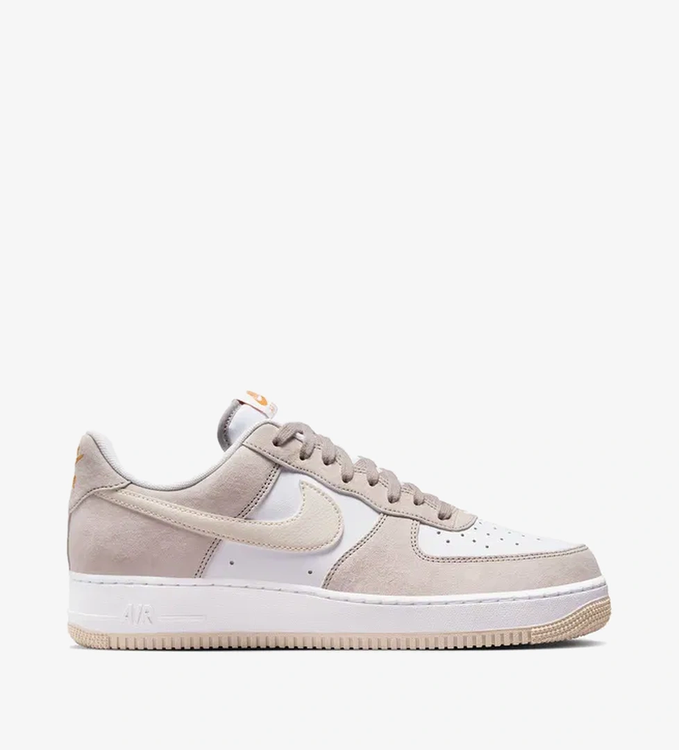 Nike Air Force 1 '07 Erkek Krem/Beyaz Sneaker - Görsel 1