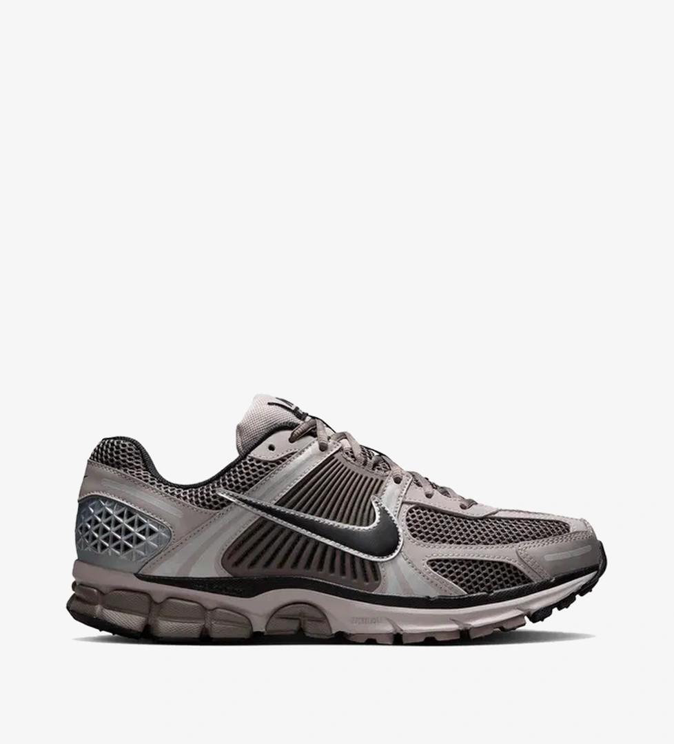 Nike Zoom Vomero 5 Erkek Gri Spor Ayakkabı