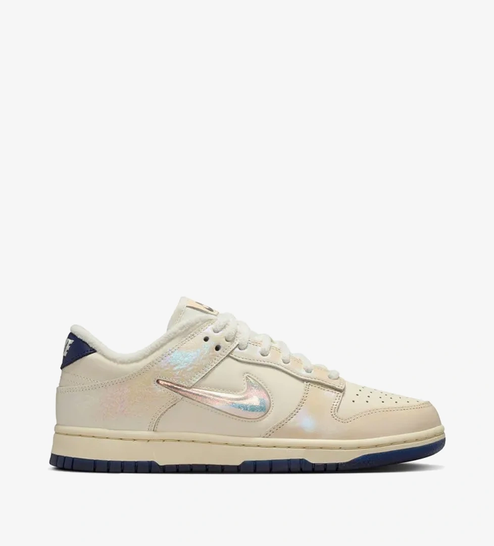Nike Dunk Low Metallic Jewel Swoosh Sail Kadın Krem Spor Ayakkabı