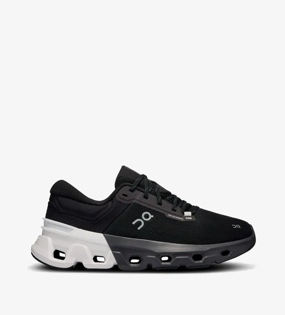 On On Cloudflyer 5 Erkek Siyah Spor Ayakkabı model görseli
