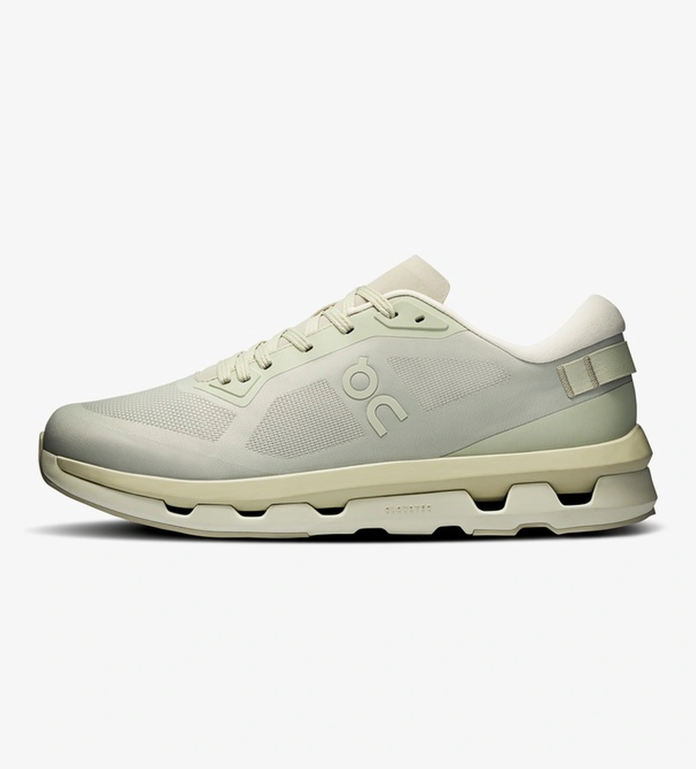 On On Cloudzone Erkek Beyaz Spor Ayakkabı model görseli