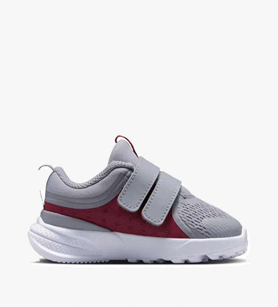 Nike Nike Star Runner 5 Gri Erkek Çocuk Koşu Ayakkabısı model görseli