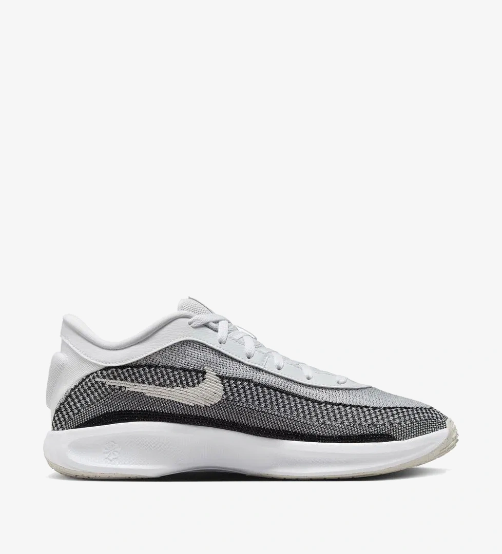 Nike G.T. Hustle Academy Erkek Beyaz Basketbol Ayakkabısı