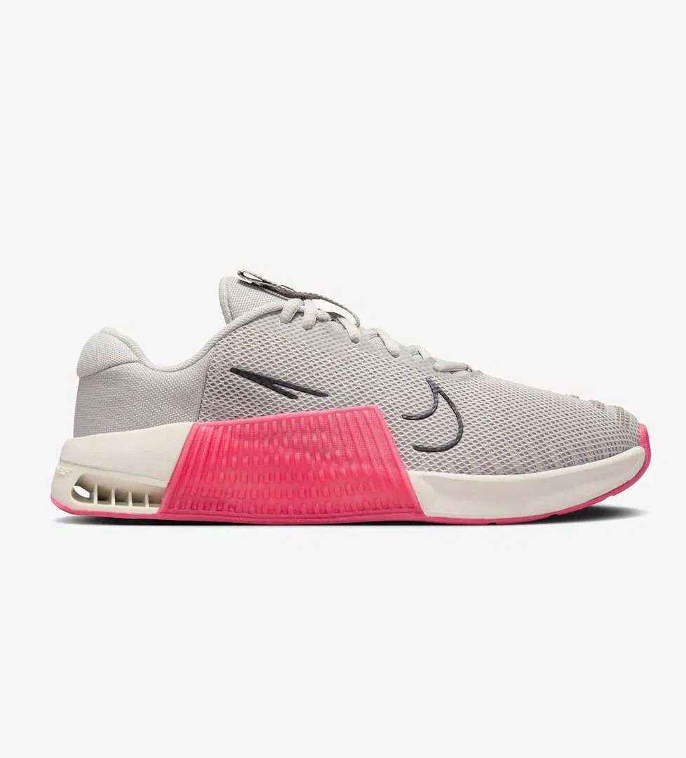 Nike Metcon 9 Kadın Gri Antrenman Ayakkabısı
