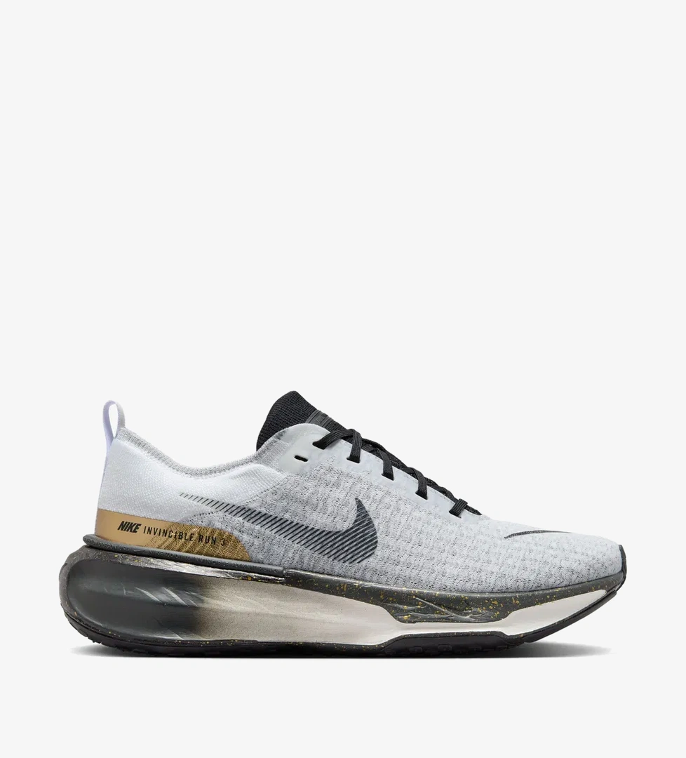 Nike Nike Invincible 3 Erkek Beyaz Koşu Ayakkabısı model görseli
