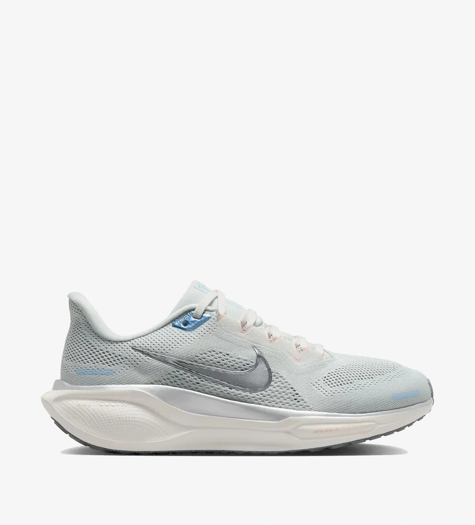 Nike Pegasus 41 Kadın Gri Koşu Ayakkabısı