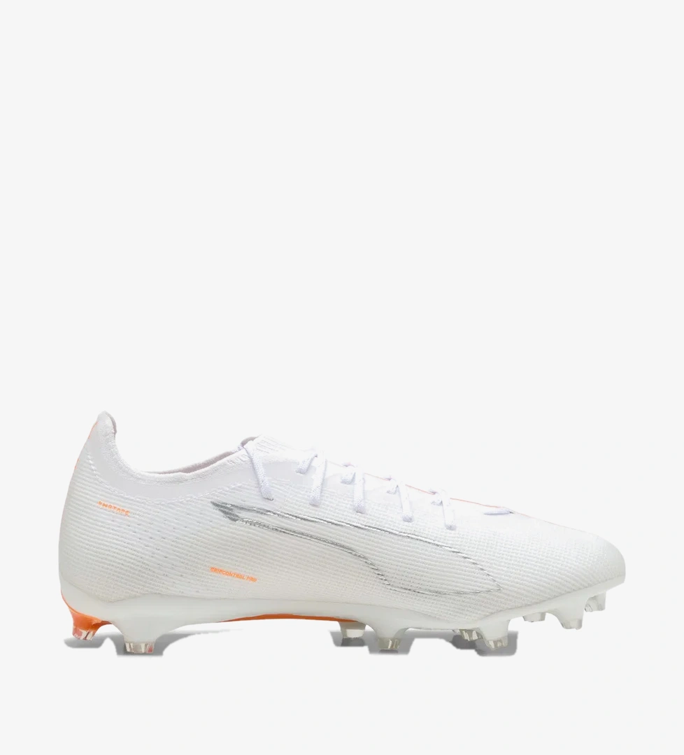 Puma Ultra 6 Pro Fg-Ag Erkek Beyaz Çim Saha Kramponu