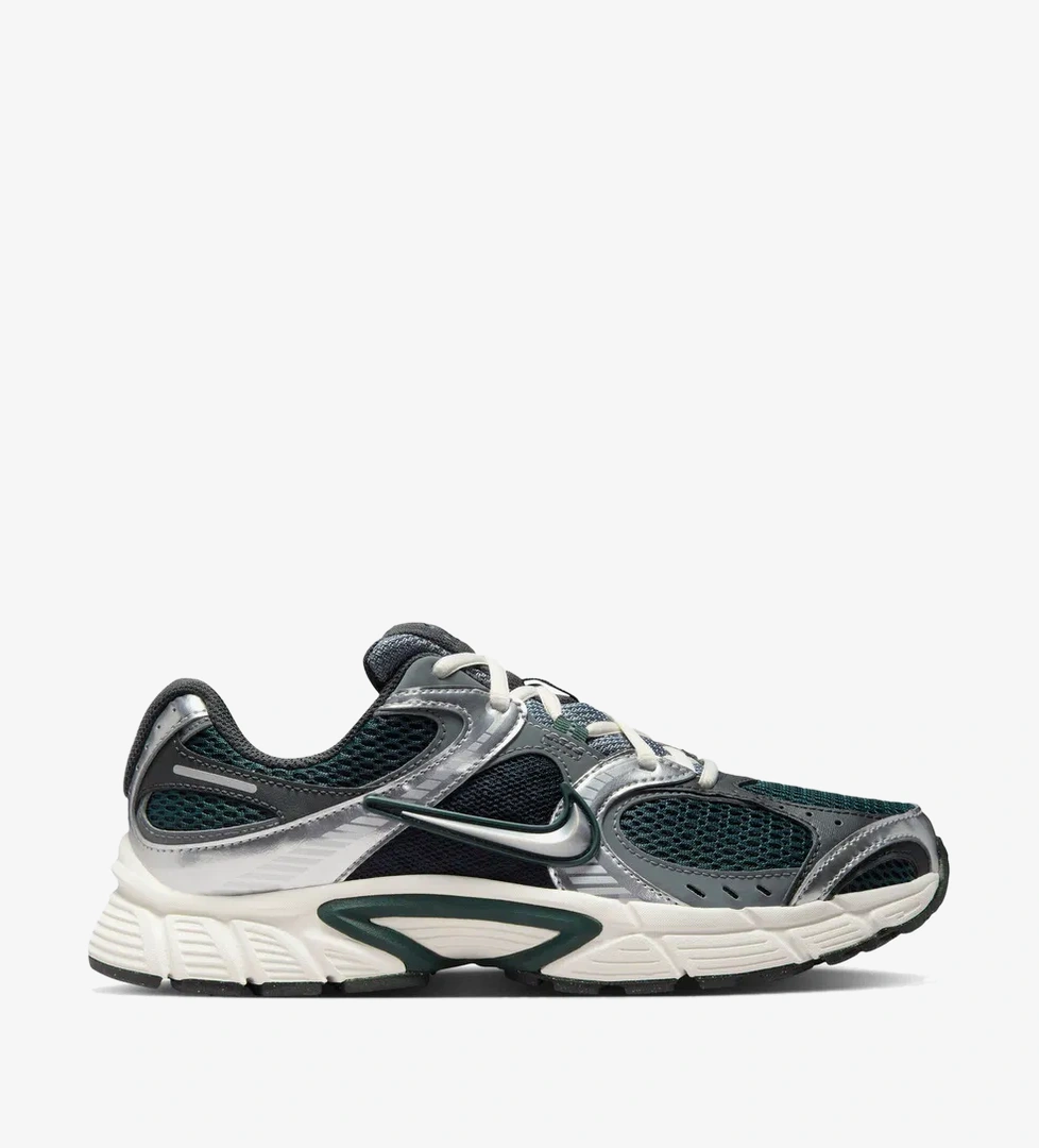 Nike V5 RNR Kadın Yeşil Spor Ayakkabı - Görsel 1