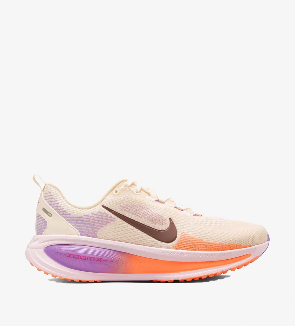 Nike Vomero 18 Kadın Beyaz Koşu Ayakkabısı