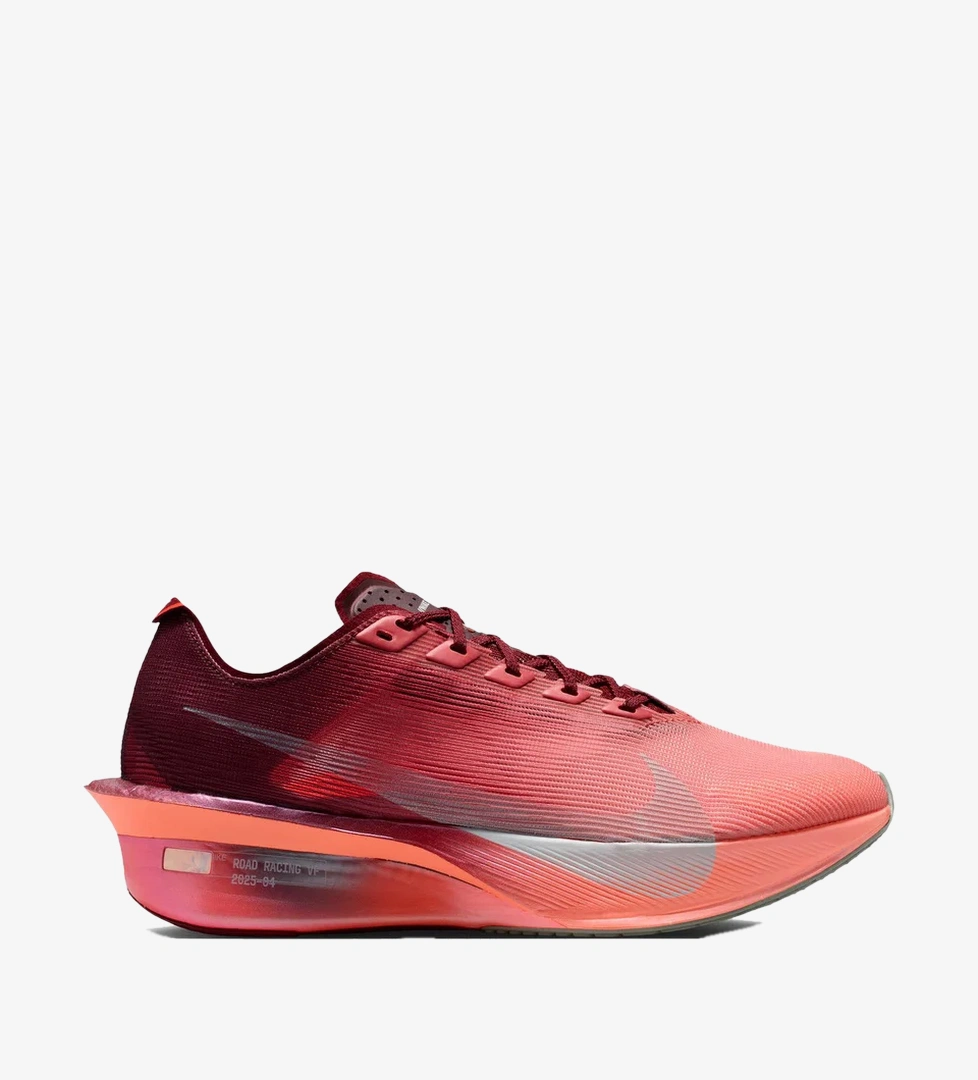 Nike Vomero Plus Kadın Kırmızı Koşu Ayakkabısı