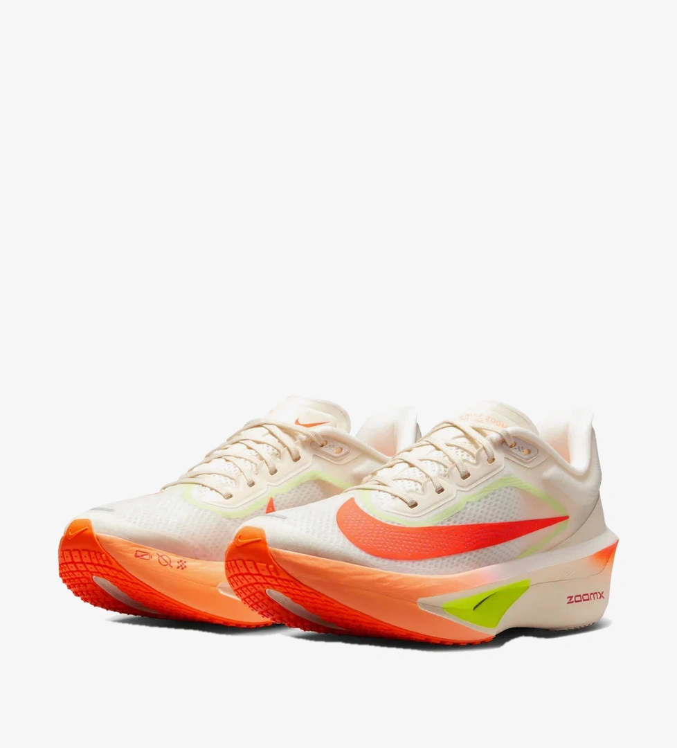 Nike Zoom Fly 6 Kadın Beyaz Koşu Ayakkabısı