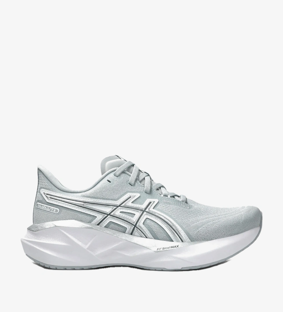 Asics Gri Asics Novablast 5