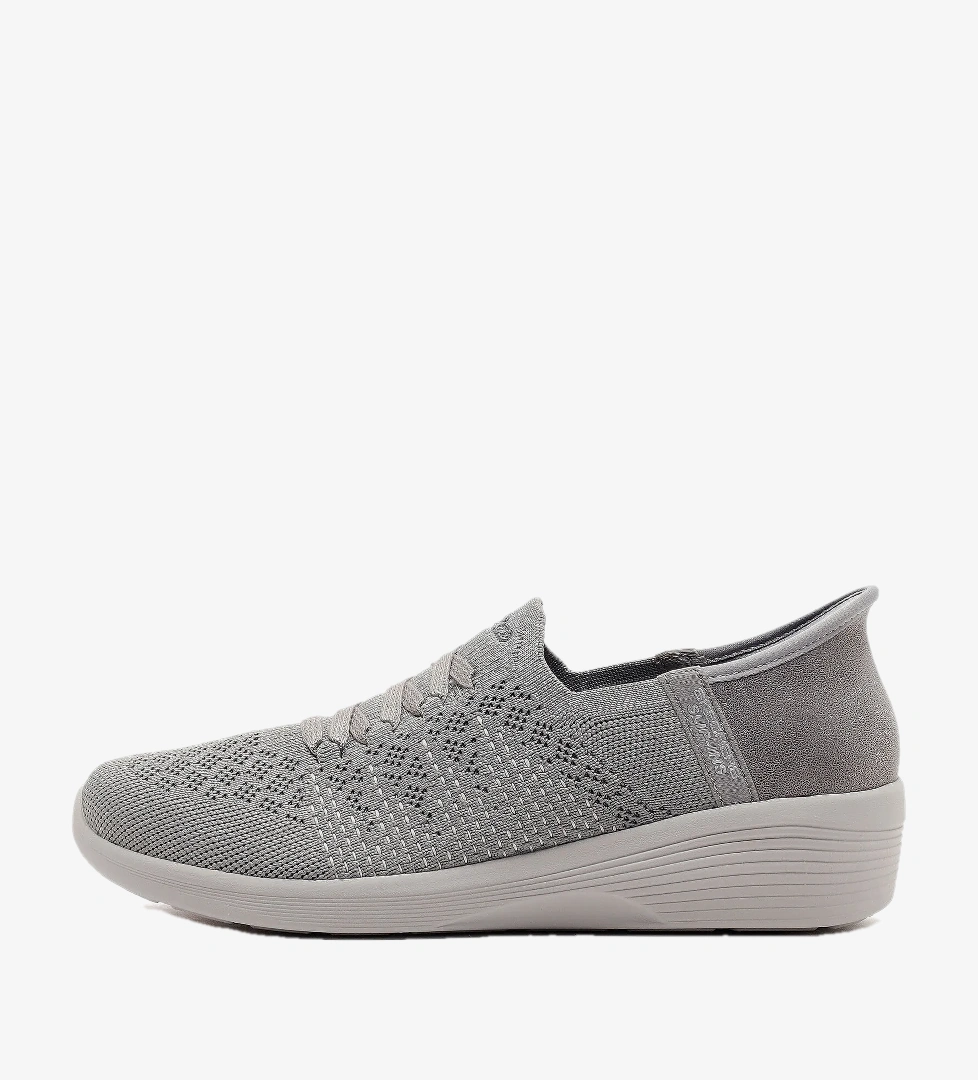 Skechers Arya Ürün Listesi