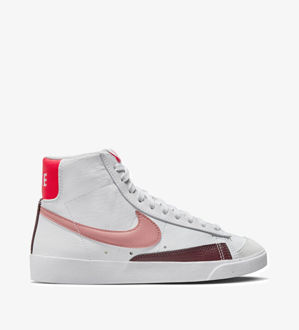 Nike Nike Ayakkabı Günlük W Blazer Mid 77 Next Nature model görseli