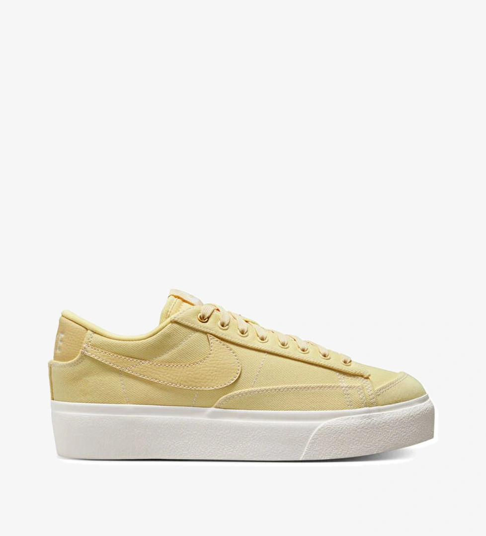 Nike Nike Ayakkabı Günlük W Blazer Low Platform Cnvs model görseli