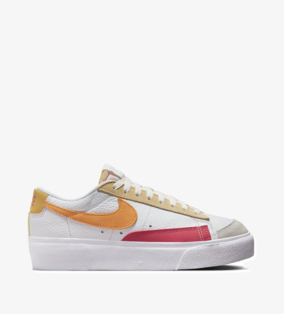 Nike Nike Ayakkabı Günlük Wmns Blazer Low Platform model görseli