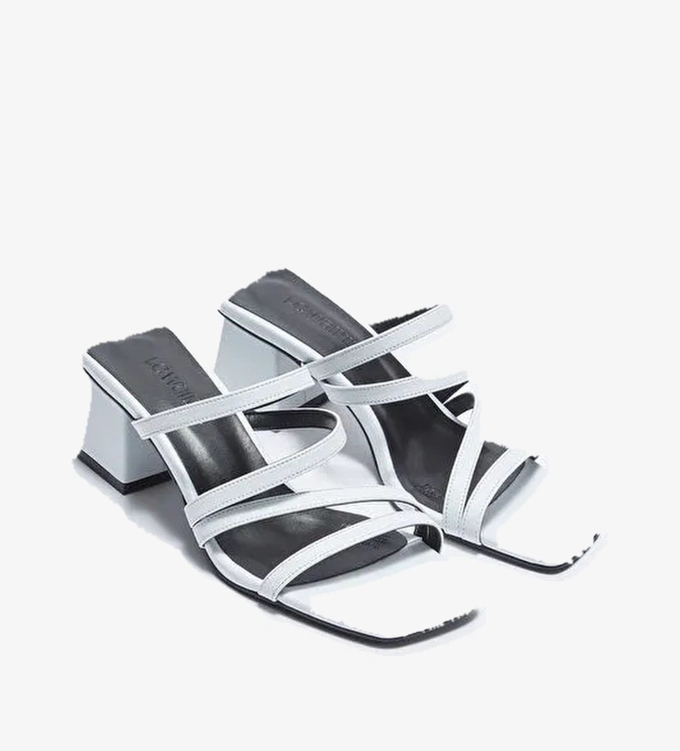 Lcw Steps Deri Görünümlü İnce Bantlı Kadın Topuklu Terlik model görseli