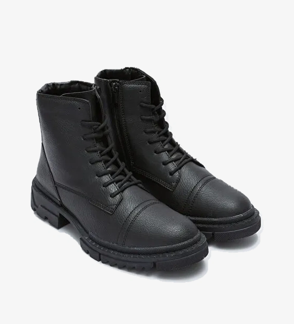 Lcw Steps Deri Görünümlü Bağcıklı Erkek Bot model görseli