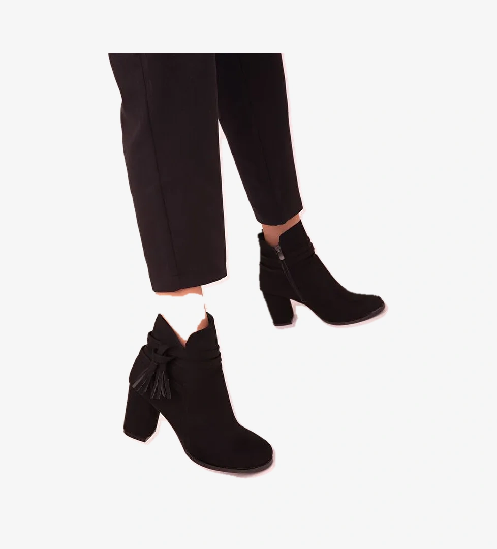 Soho Exclusive Püskül Detaylı Topuklu Kadın Bot model görseli