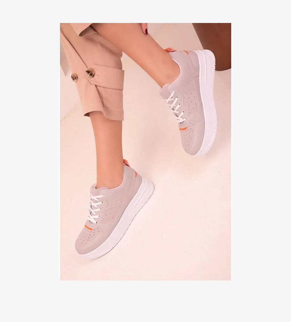 Bağcıklı Kadın Spor Ayakkabı - Görsel 1