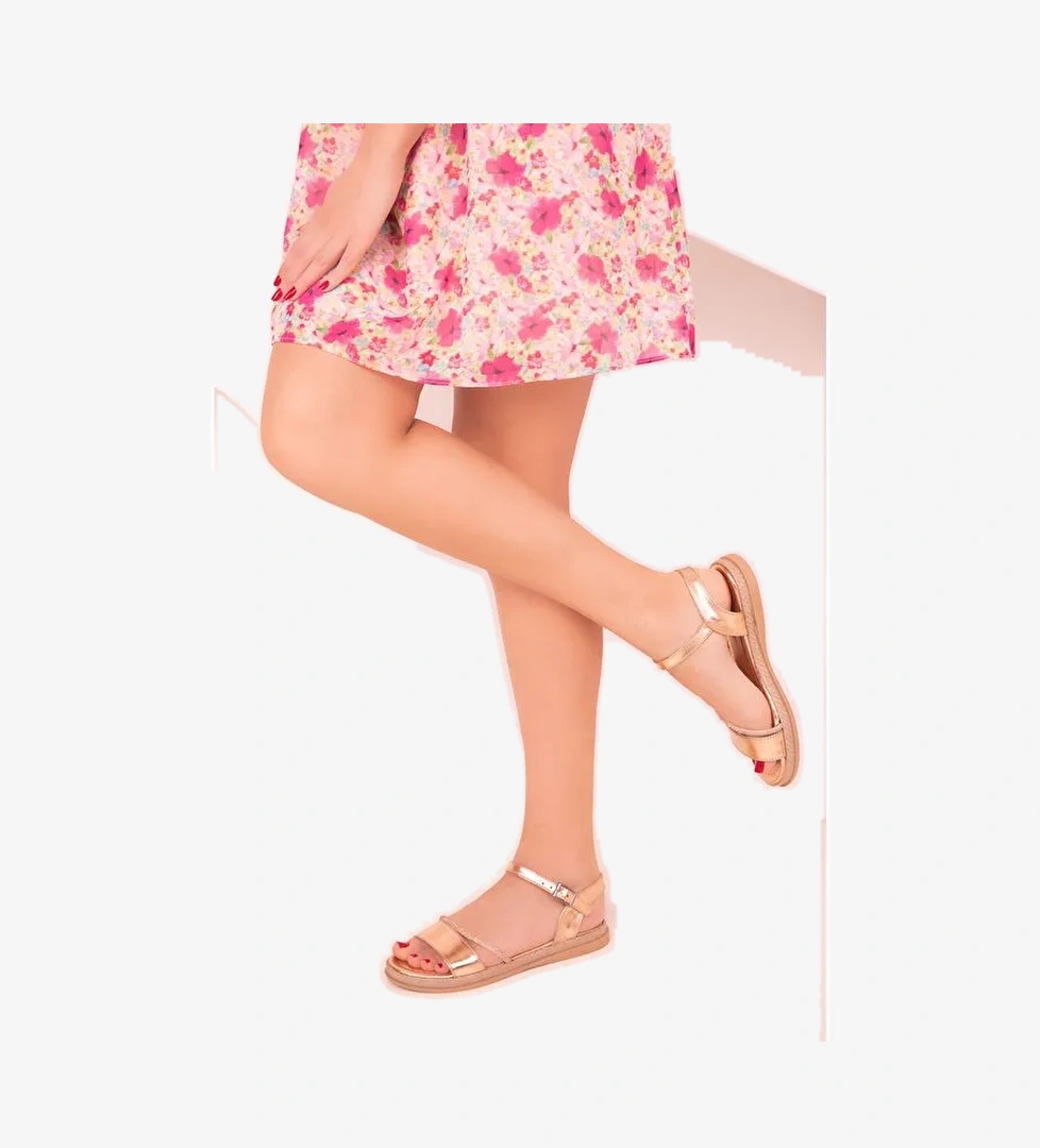 Deri Görünümlü Kadın Sandalet - Görsel 1