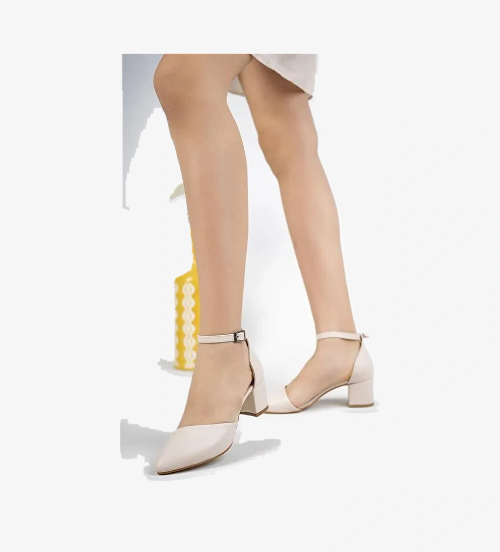 W708 Kadın Klasik Günlük Tarz Şık ve Rahat Topuklu Ayakkabı