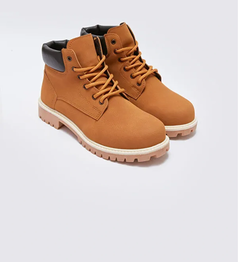 Lcw Steps Bağcıklı Deri Görünümlü Kadın Bot model görseli