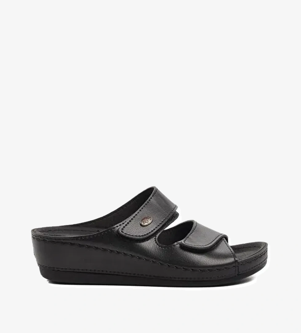 15.009 Siyah Kadın Dolgu Topuk Terlik