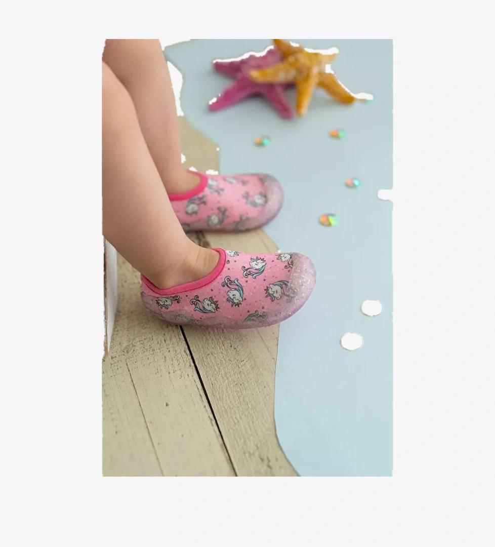 First Step Simli Kız Çocuk Kaydırmaz Tabanlı Deniz Ayakkabısı model görseli