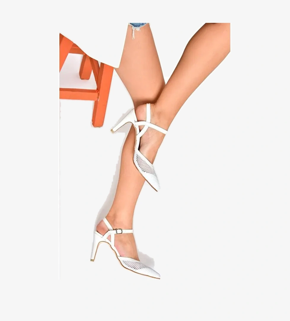 P372441315 Beyaz Kumaş Detaylı Topuklu Kadın Ayakkabı