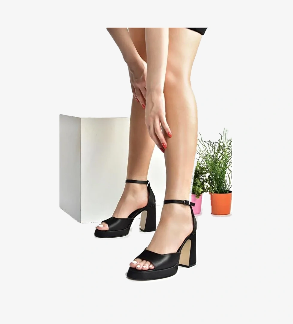 Siyah Saten Kumaş Kalın Platform Topuklu Kadın Ayakkabı M570020804