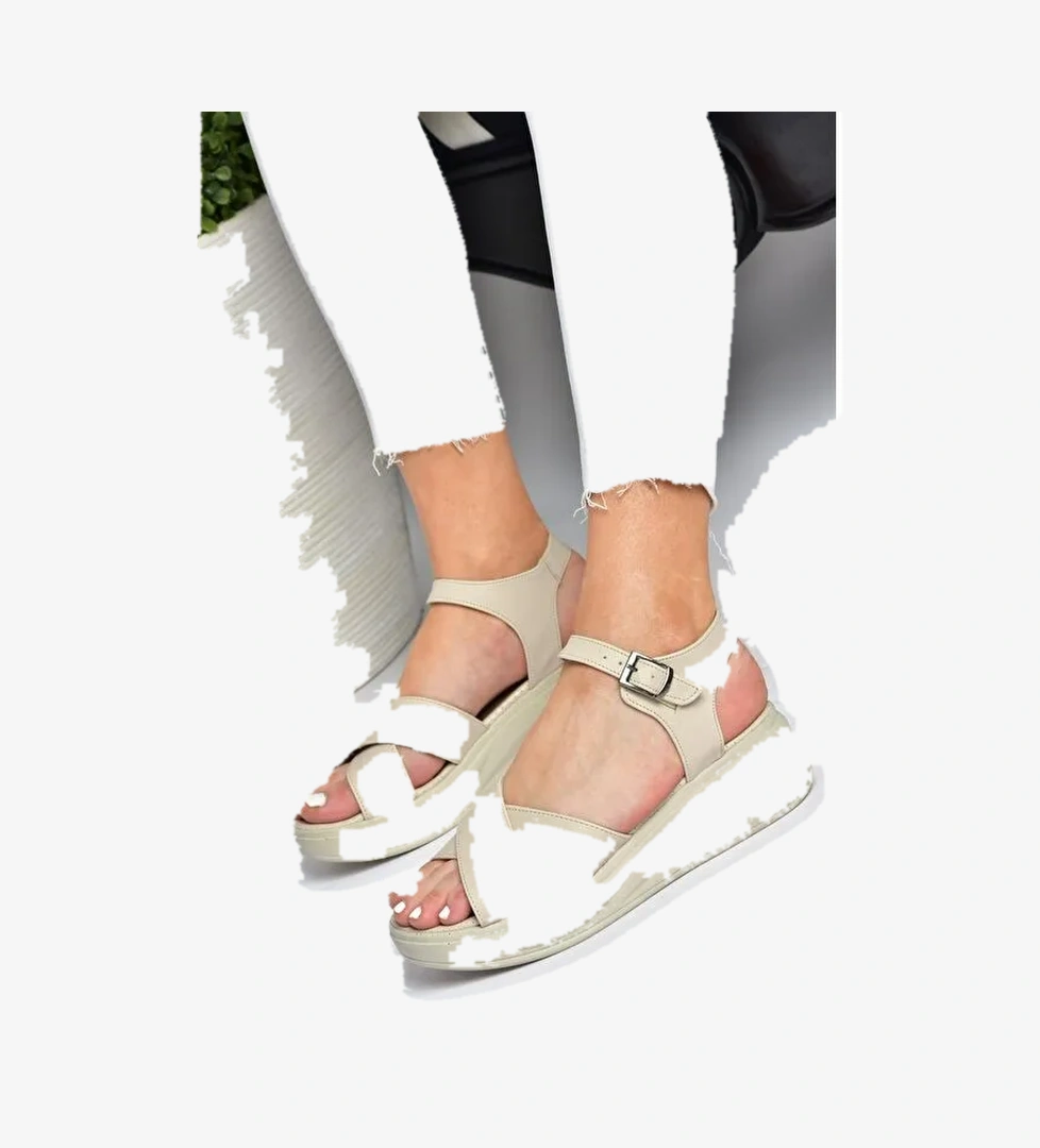 P713330209 Bej Kalın Tabanlı Günlük Kadın Sandalet