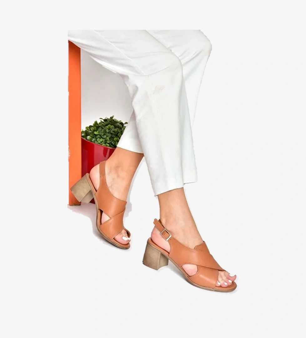 P555450503 Taba Hakiki Deri Kalın Topuklu Kadın Ayakkabı