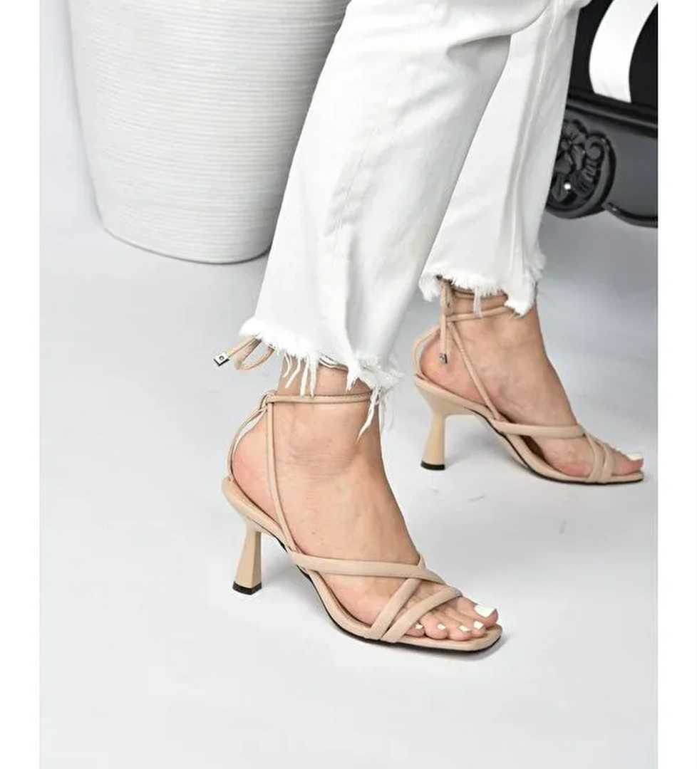 Ten Bilek Bağlamalı Kadın Topuklu Ayakkabı K404070209