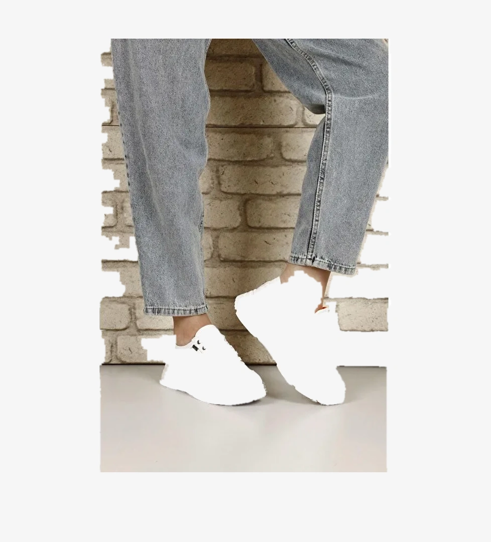 Gönderi̇(r) Hakiki Deri Yuvarlak Burun Dolgu Taban Bağcıklı Kadın Sneaker 24186 model görseli