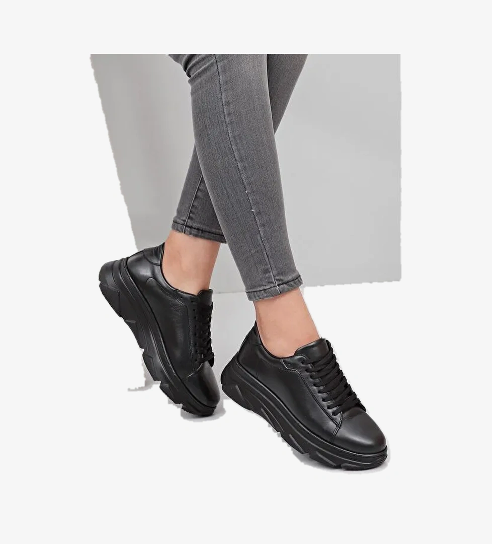 Hakiki Deri Yuvarlak Burun Dolgu Taban Bağcıklı Kadın Sneaker 24166 - Görsel 1