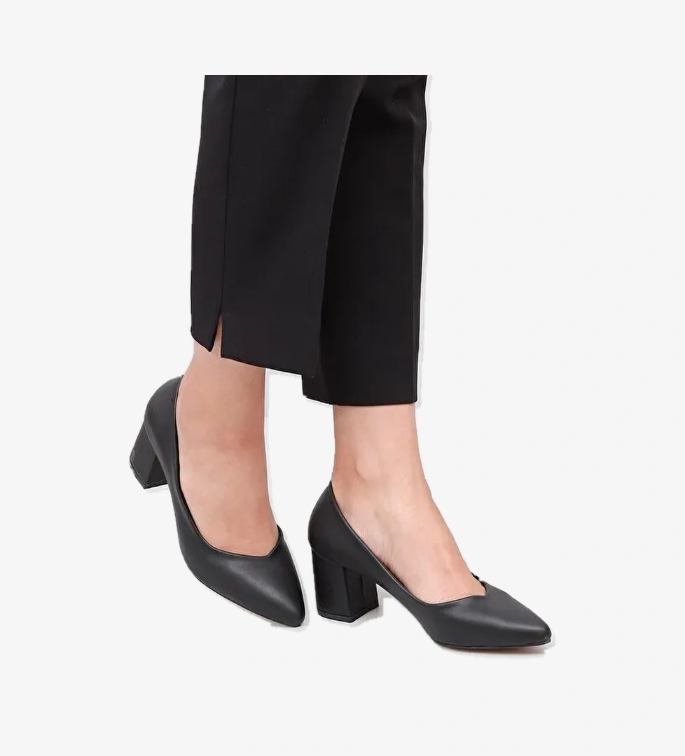 Sivri Burun Orta Kalın Topuklu Kadın Ayakkabı 38918 - Görsel 1