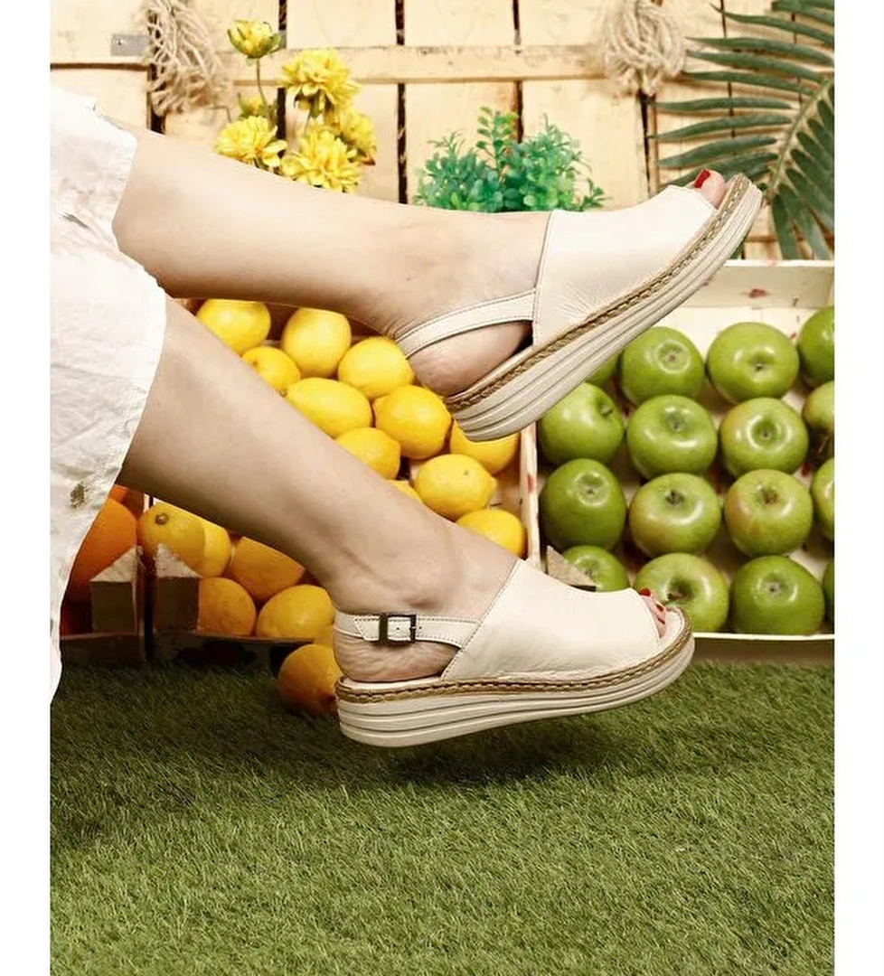 Hakiki Deri Dolgu Taban Kadın Sandalet 42232 - Görsel 1