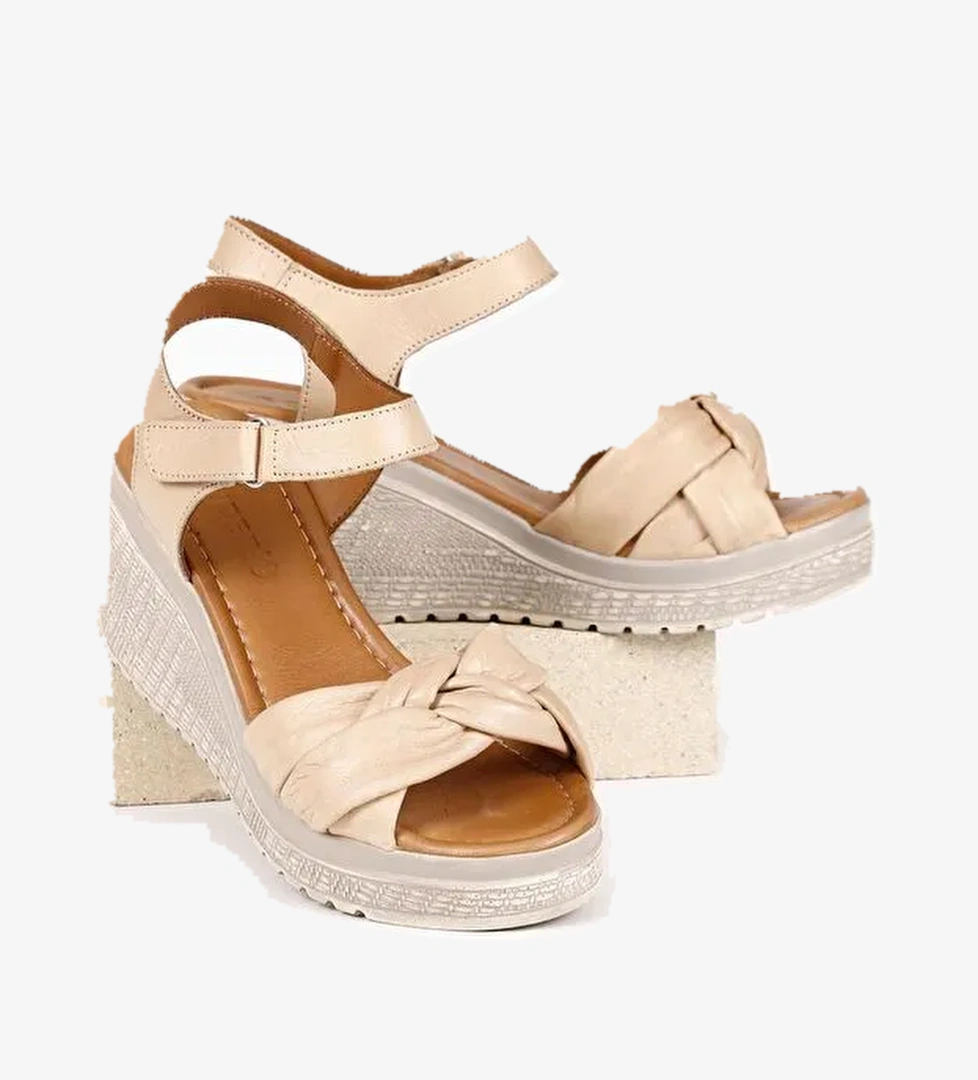 Hakiki Deri Dolgu Taban Kadın Sandalet 45024 - Görsel 1