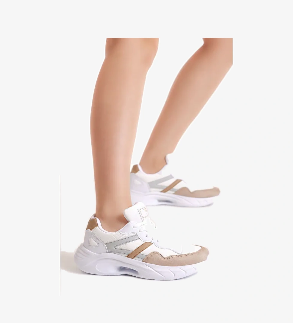 Kadın Beyaz Toprak Faylon Taban Şeritli Bağcıklı Spor Ayakkabı