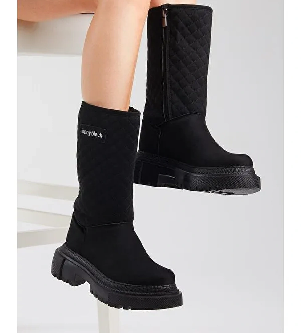 Kadın Siyah Süet Kapitone Desenli Rahat Kalıp Uzun Bot